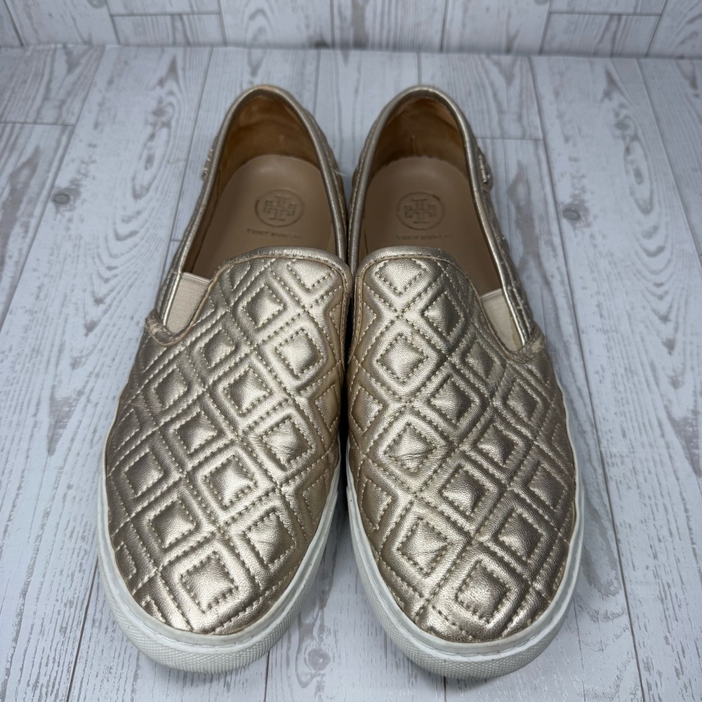 Tory Burch Size 7.5 Jesse Quilted Sneakers in French Gold.